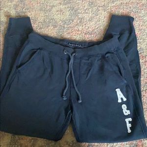 Abercrombie small navy women’s joggers